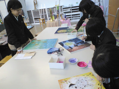 日本画講座を実施しました