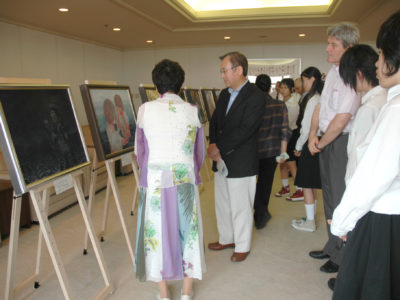 「原爆の絵」の引渡し式が行われました