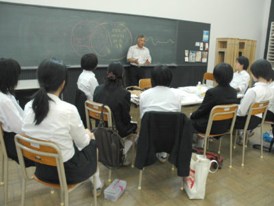 静物デッサン講座を実施しました