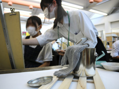 第2回 中学生対象美術講座を行いました