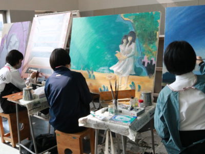 創造表現コース授業レポート「2年生授業 大作テーマ制作」